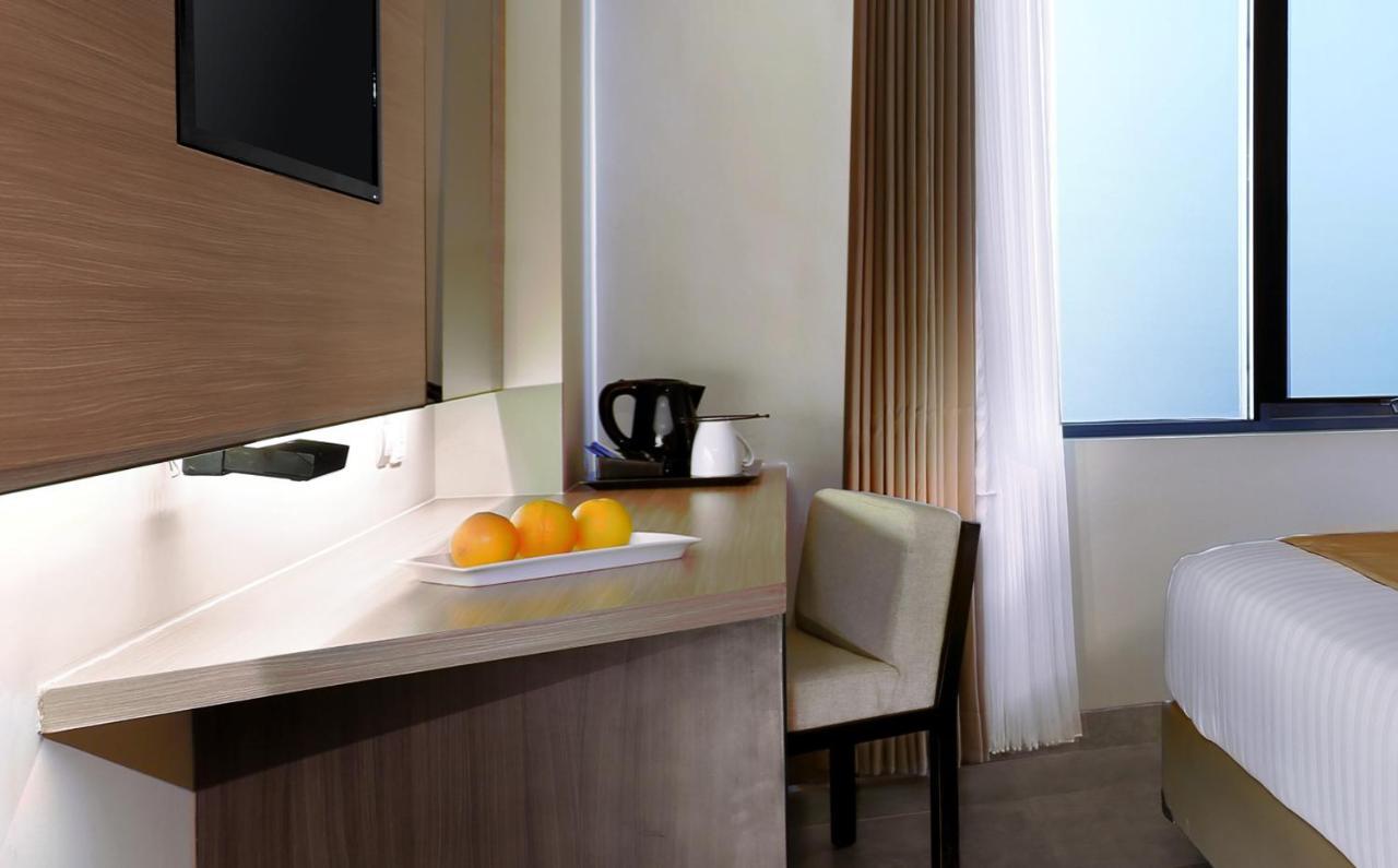 Aston Inn Mataram Exterior foto