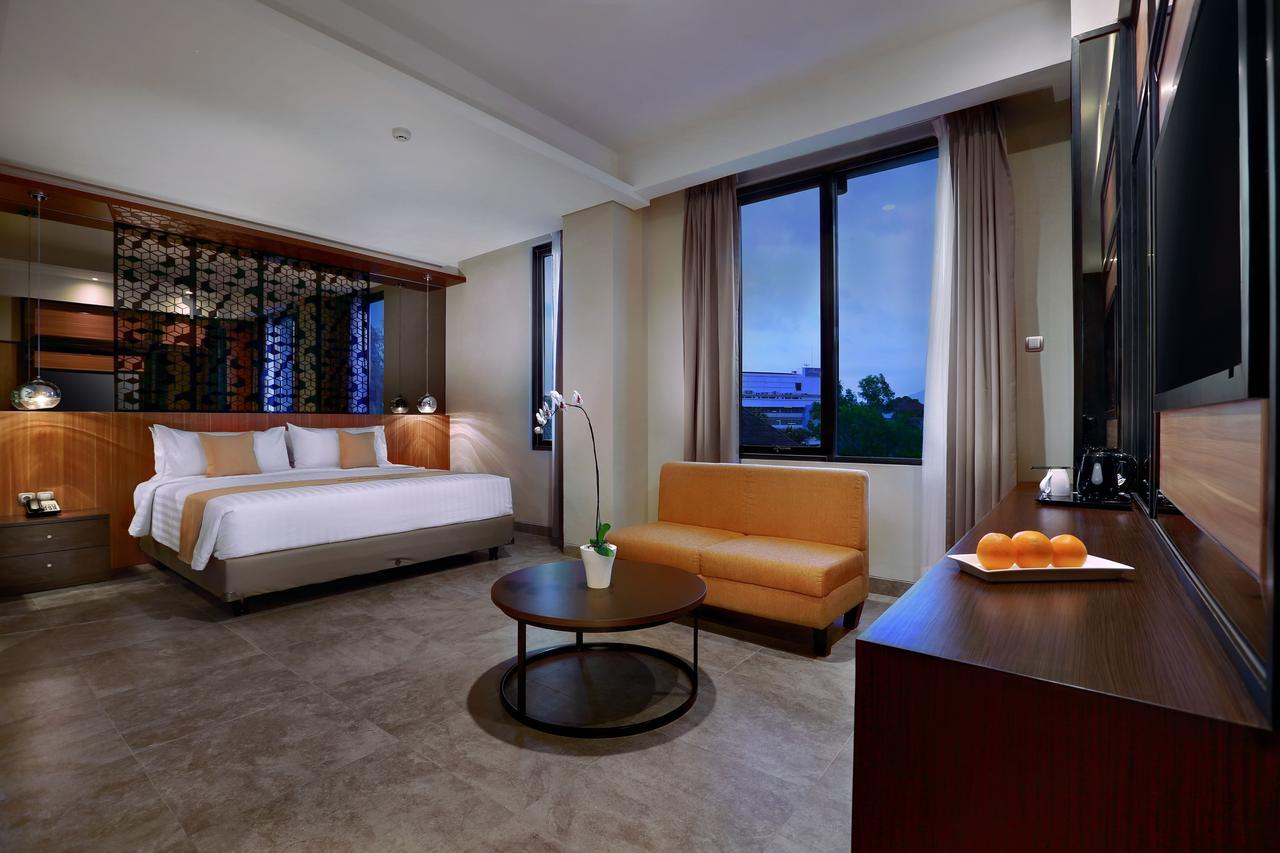 Aston Inn Mataram Exterior foto