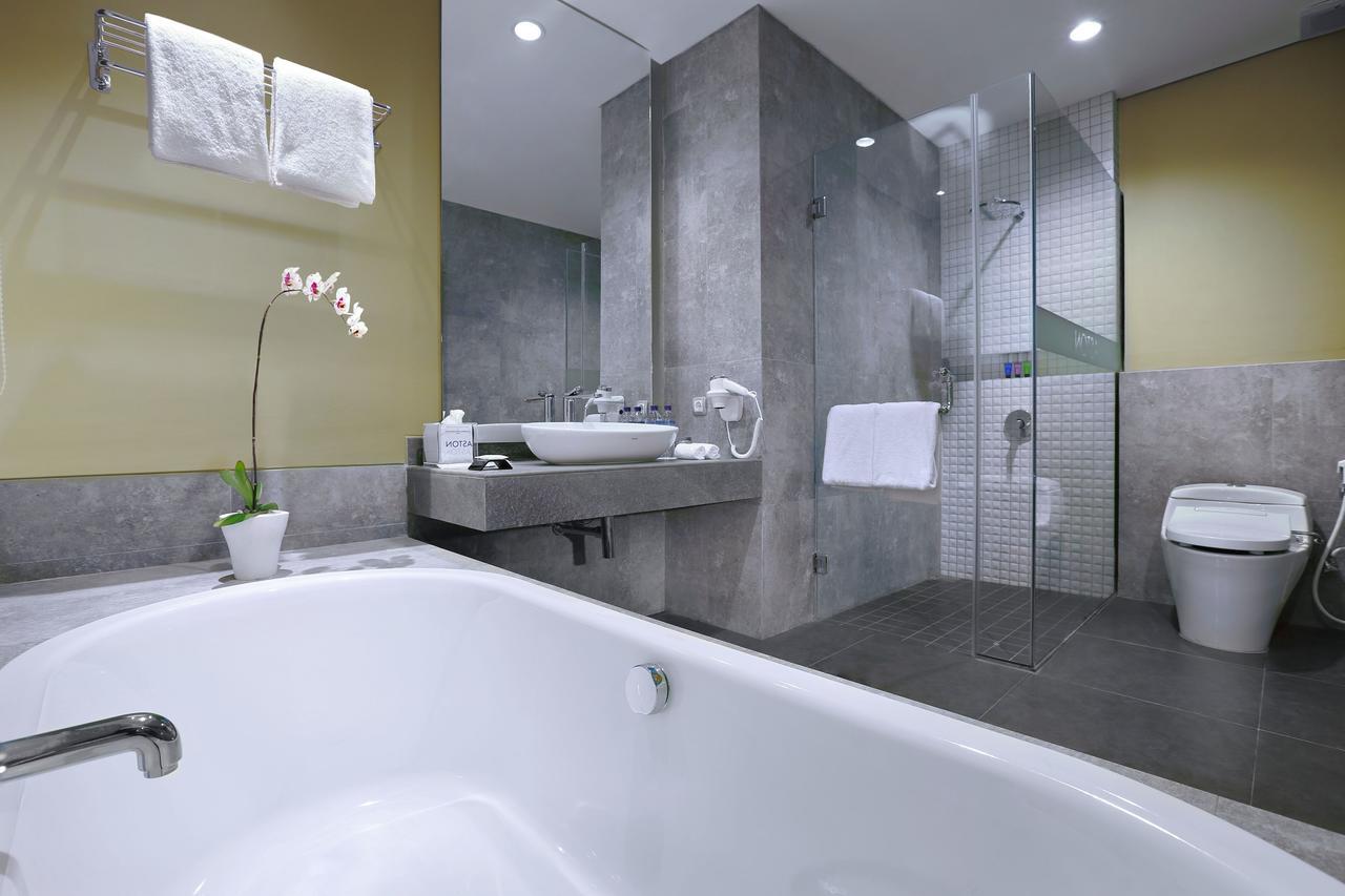 Aston Inn Mataram Exterior foto